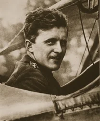 Survivant V.C. des cieux marqués par la guerre, 1917 (photogravure)